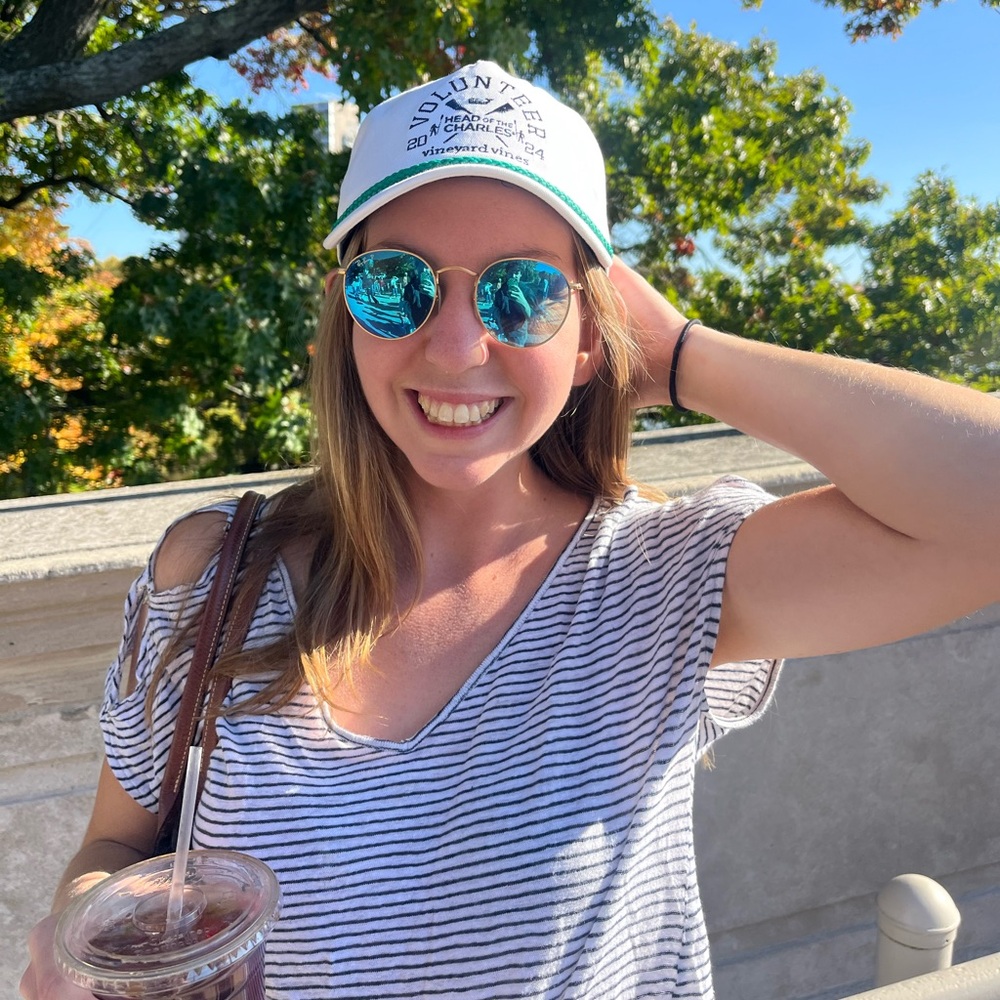 Meet your Posher, Lily